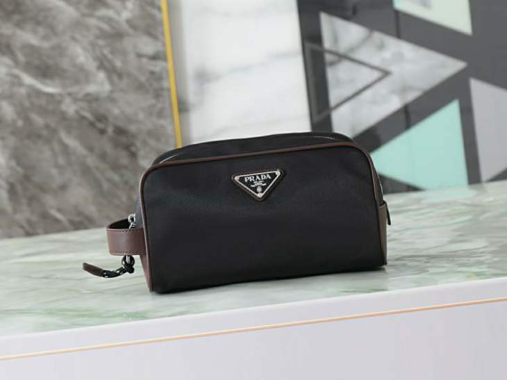 Picture of Prada Mens Bags _SKUfw232843043fw